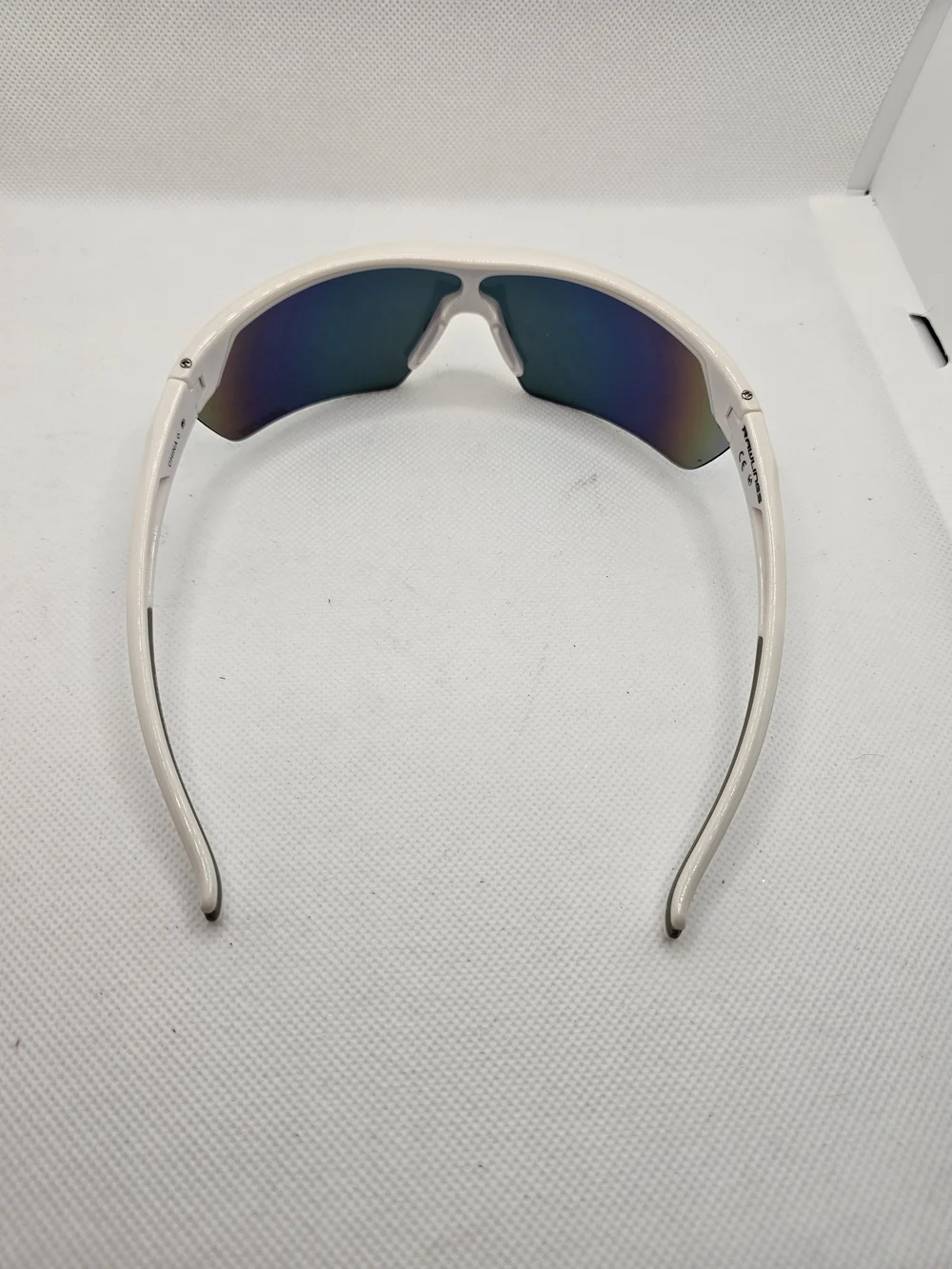 Rawlings Men's White Sport Sunglasses with Rainbow Mirrored Lens